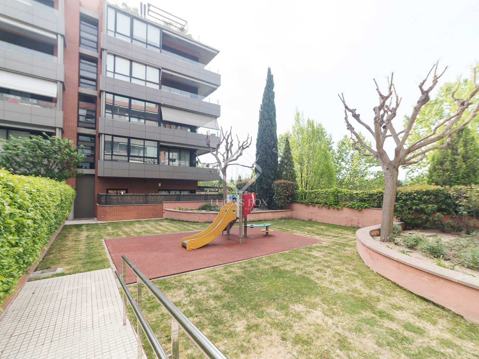 Condominio en Sant Cugat del Vallès, Catalonia 11705040