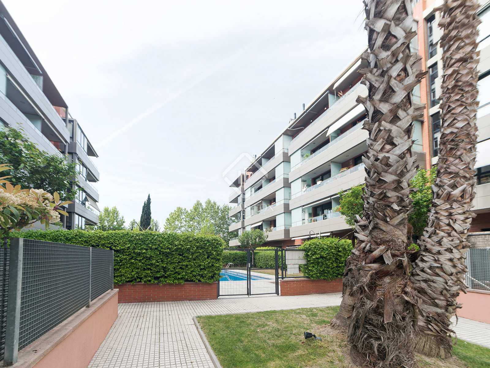 Condominio en Sant Cugat del Vallès, Catalonia 11705040