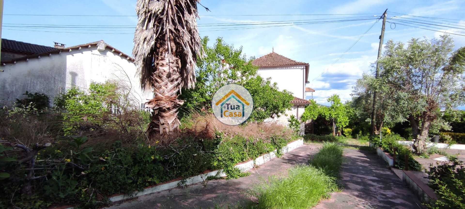 Casa nel Campo de Besteiros, Viseu District 11705591