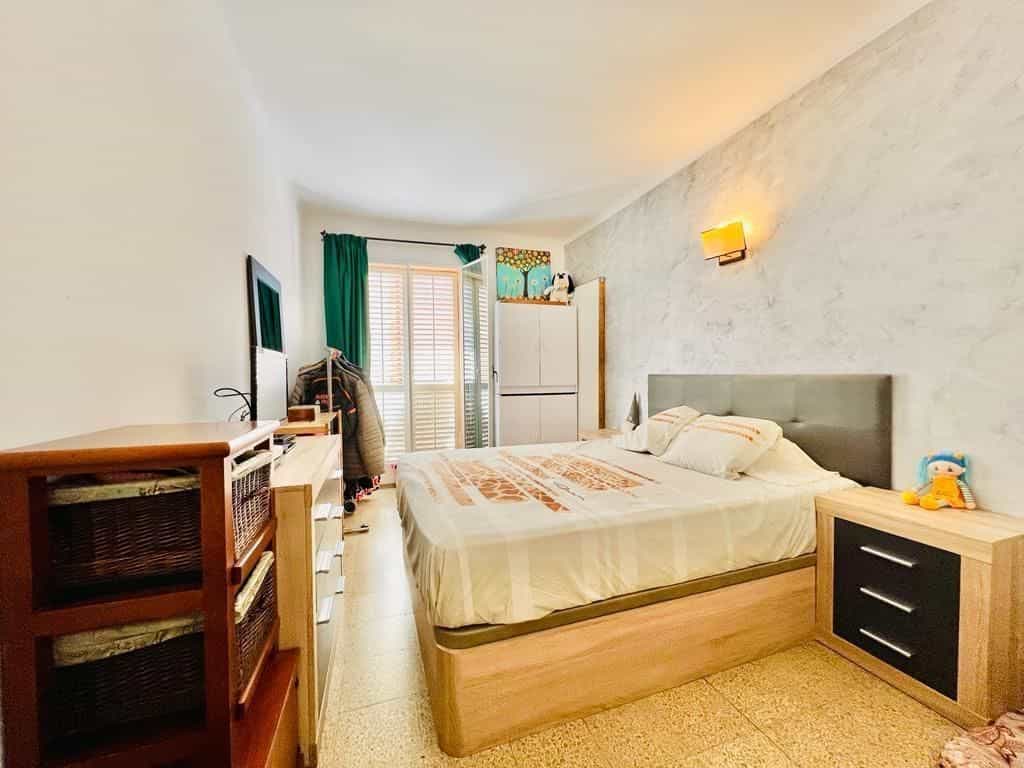 Condominium in Lloret de Mar, Catalunya 11705847