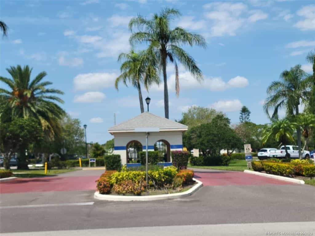房子 在 Port St. Lucie, Florida 11705869