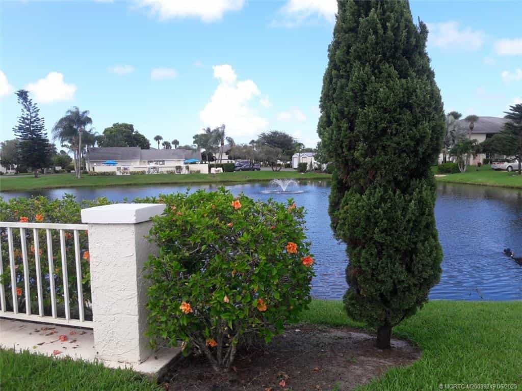 House in Port St. Lucie, Florida 11705869