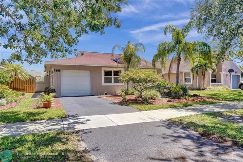 House in Cooper City, Florida 11705895