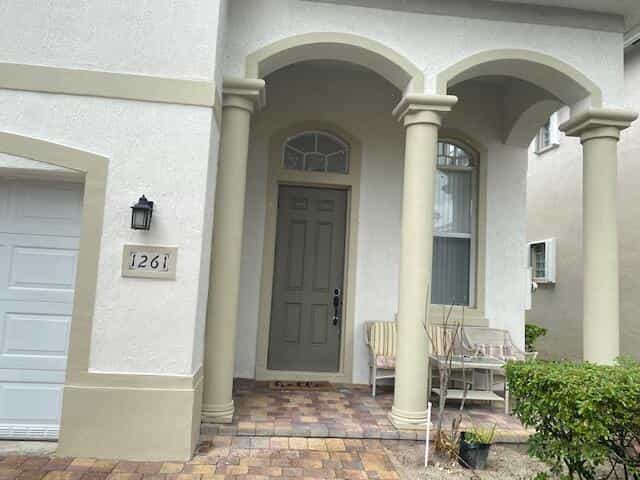 Будинок в Riviera Beach, Florida 11705918