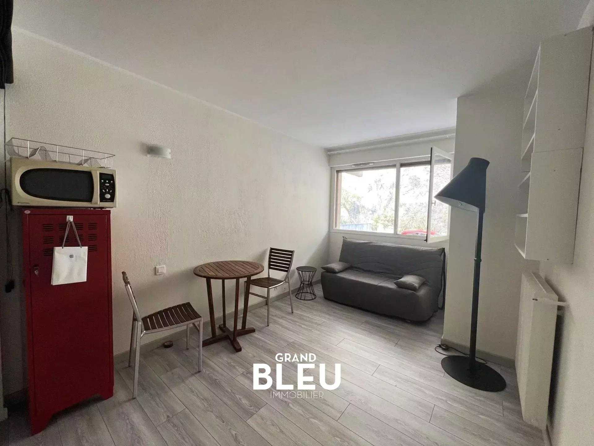 公寓 在 圣海伦娜, 普罗旺斯-阿尔卑斯-蓝色海岸 11705963
