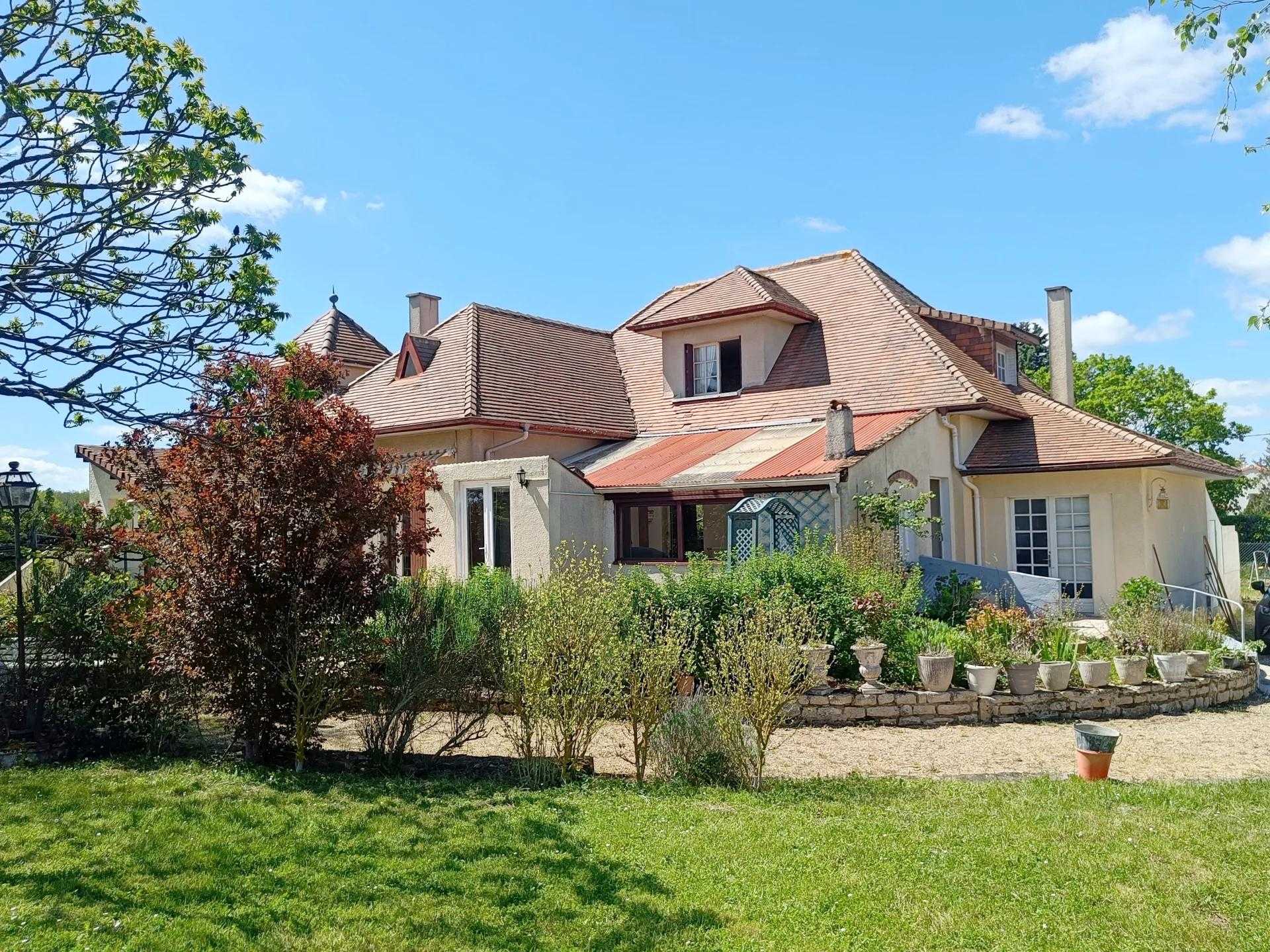 House in Cisse, Nouvelle-Aquitaine 11705972