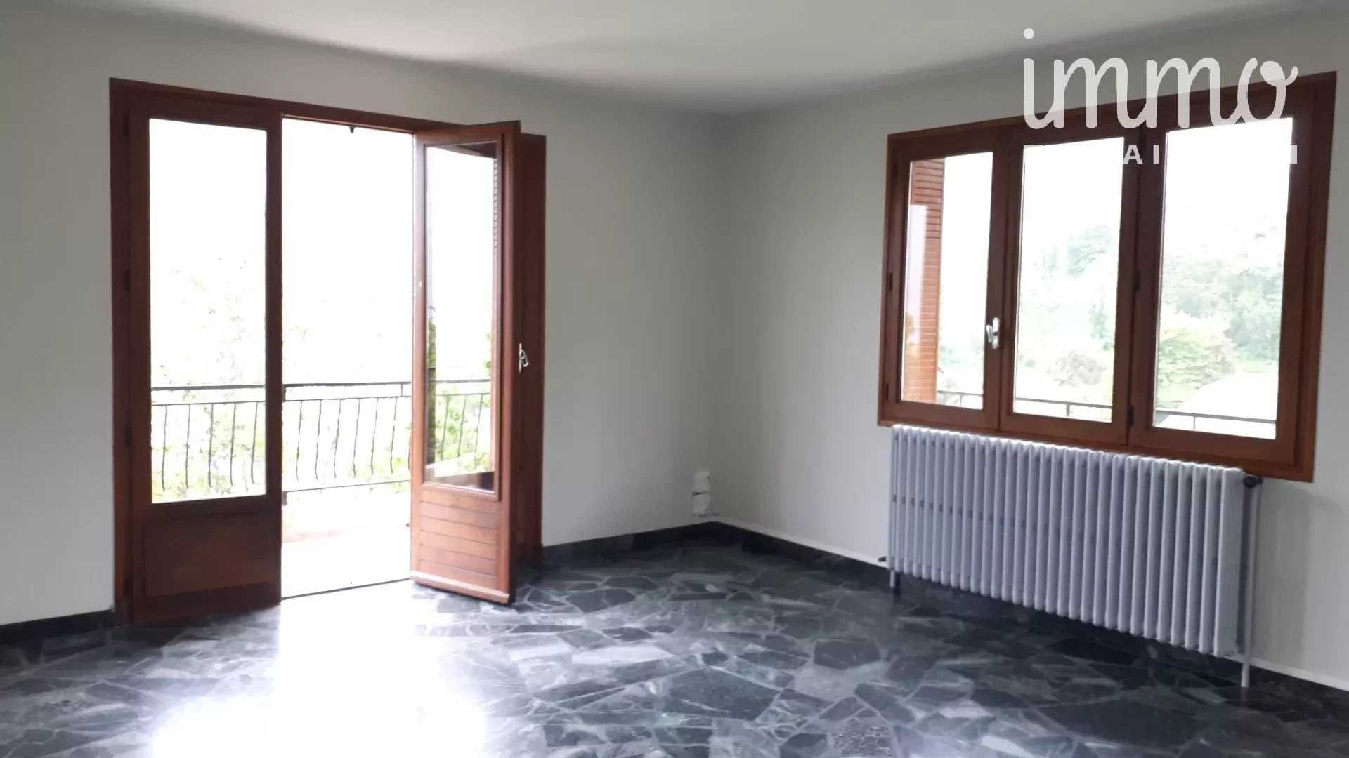 公寓 在 圣让德莫里耶讷, 奥弗涅-罗纳-阿尔卑斯大区 11706073