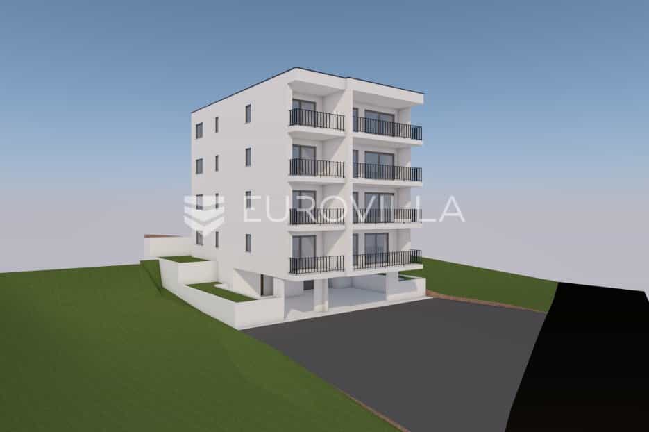 Condominium dans Veliko Brdo, Splitsko-Dalmatinska Zupanija 11706209