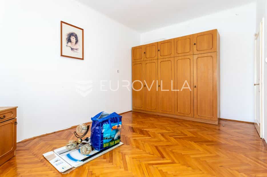公寓 在 Trogir, Splitsko-dalmatinska županija 11706219