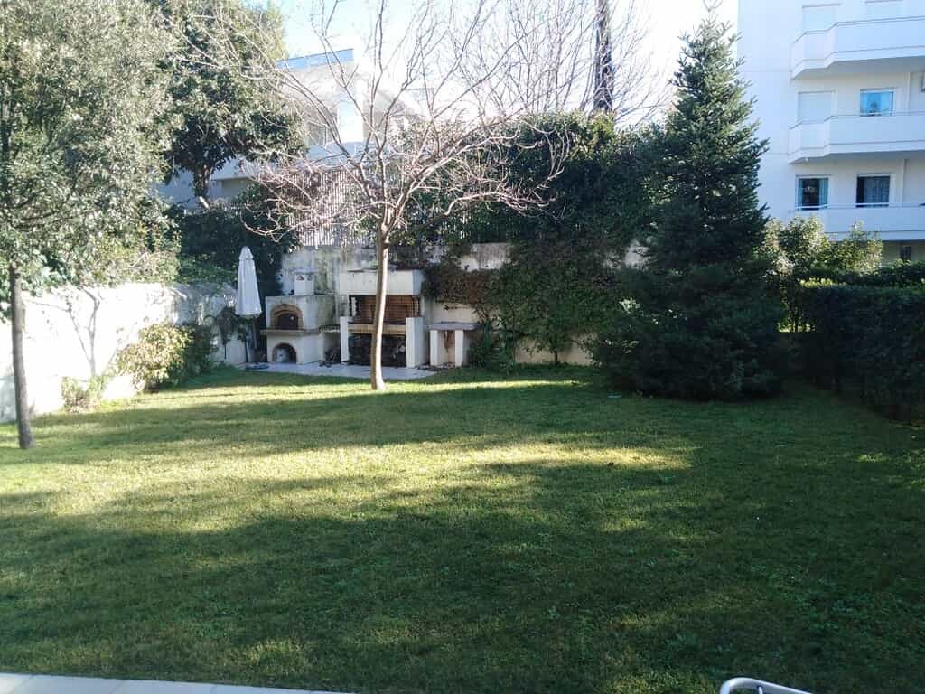 Rumah di Kifisia, Attiki 11706487