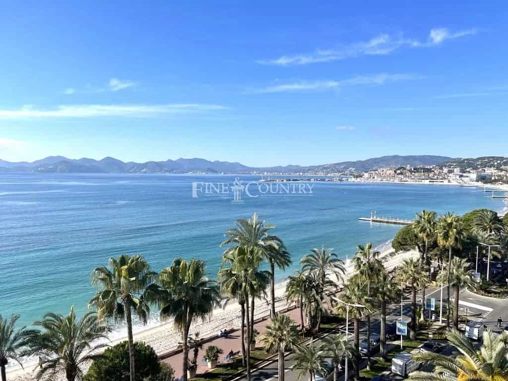 Condominio nel Cannes, Provenza-Alpi-Costa Azzurra 11706541