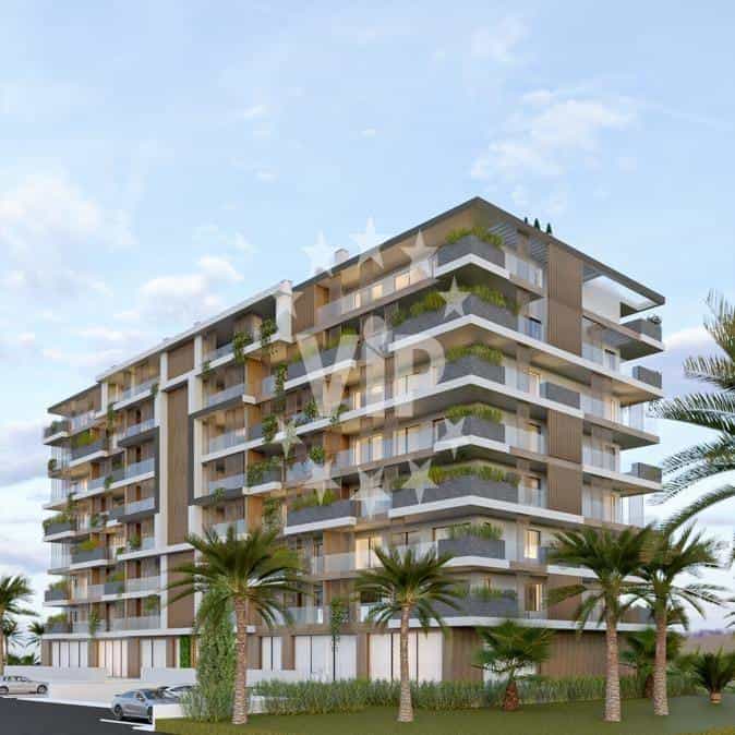 Condominium in Faro, Faro 11706751