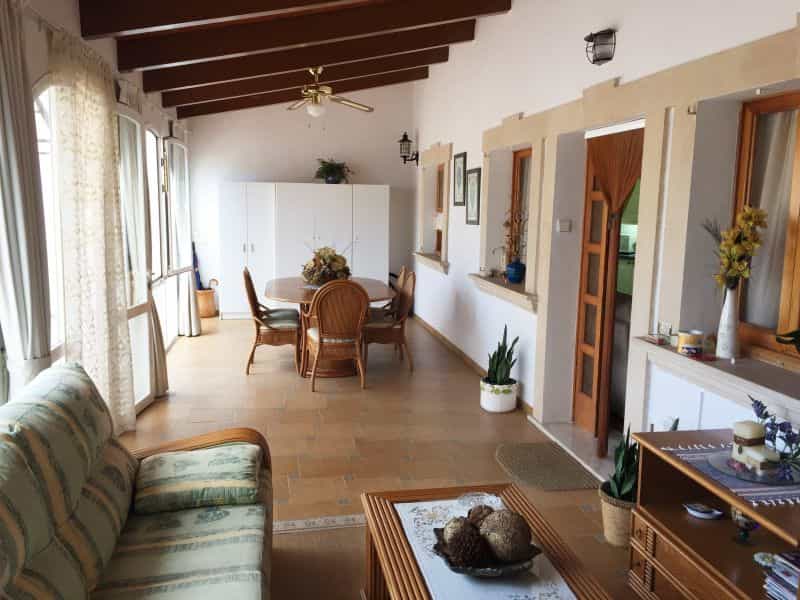 بيت في Porreras, Balearic Islands 11707196