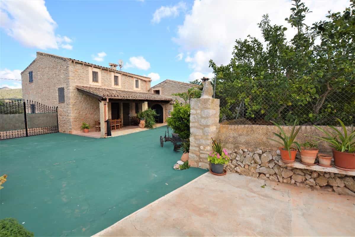 House in , Illes Balears 11707208