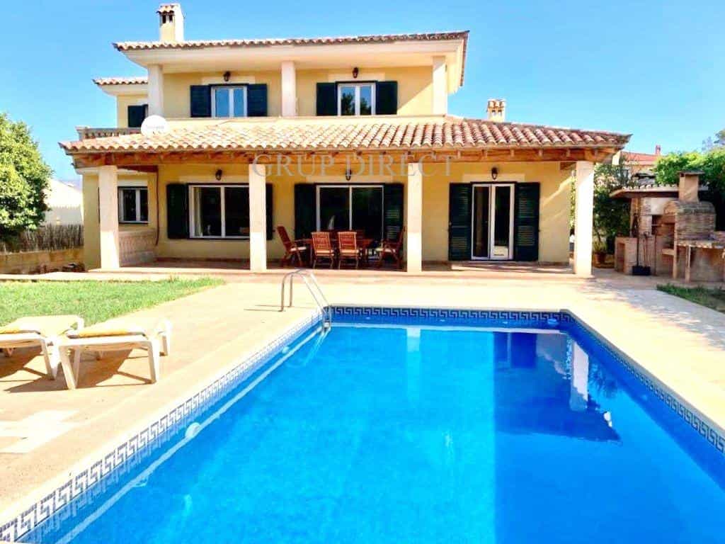 Rumah di La Cabaneta, Pulau Balearic 11707358