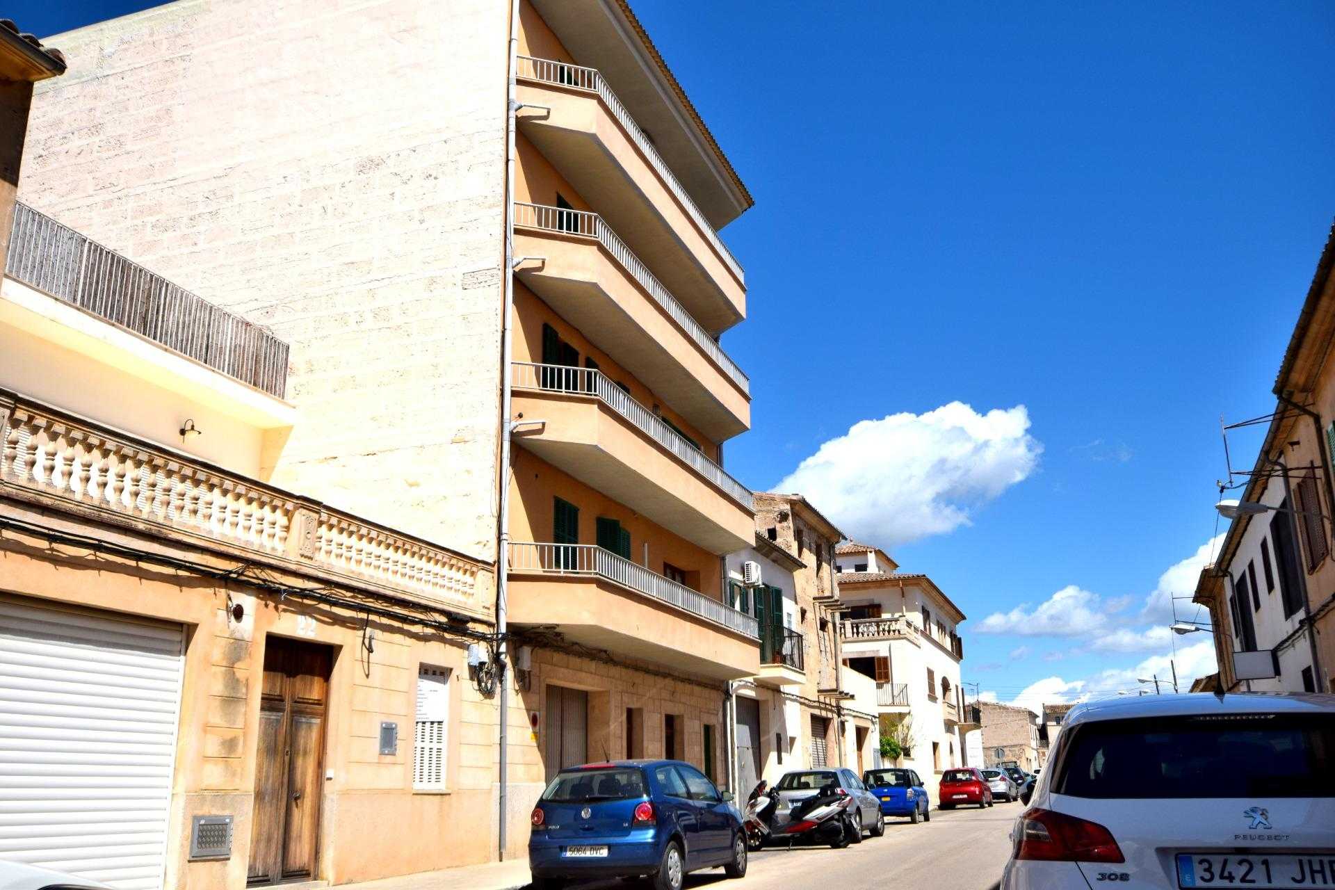 Condominium in Llucmajor, Illes Balears 11707378