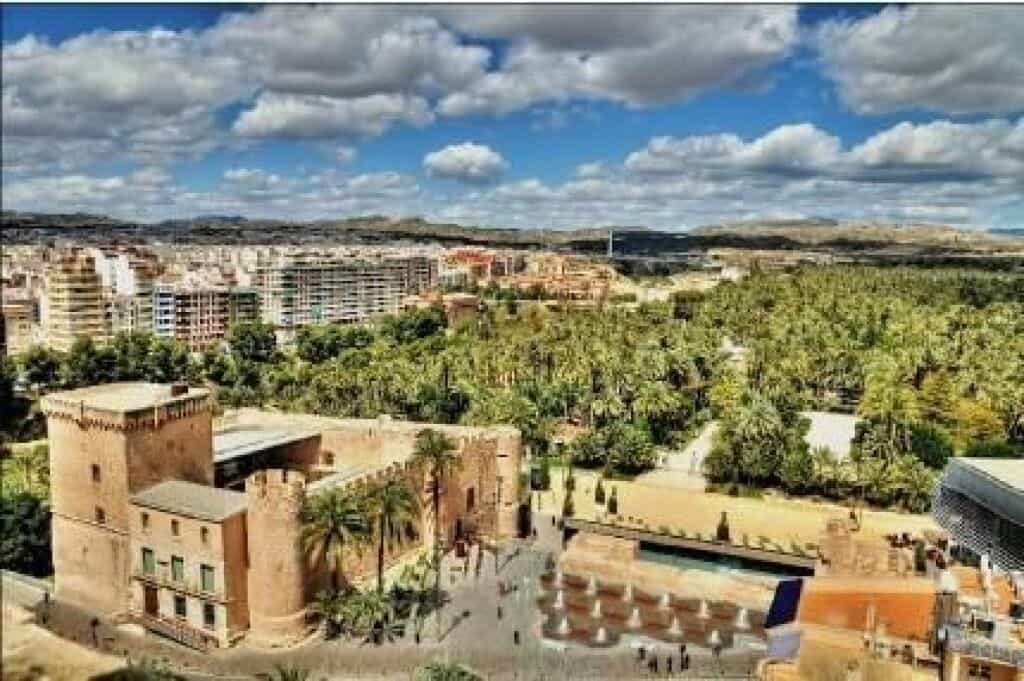 Condominio en Elche, Comunidad Valenciana 11707446