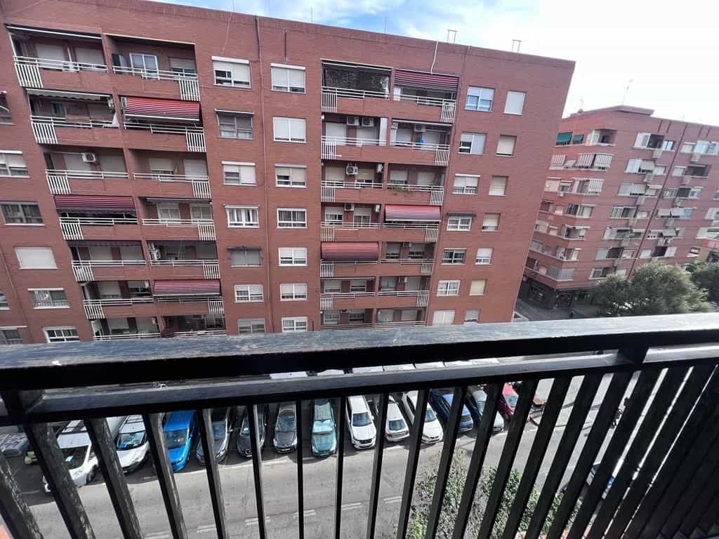 Condominium dans València, Comunidad Valenciana 11707447