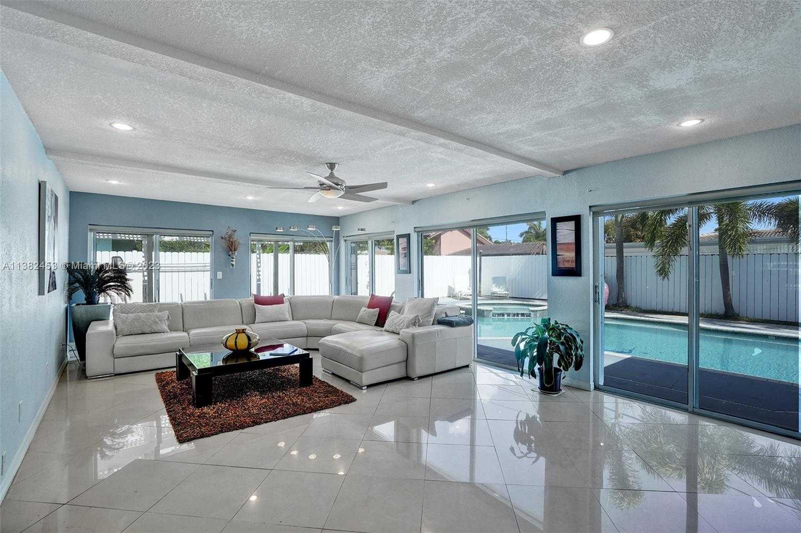 σπίτι σε Pompano Beach, Florida 11707505