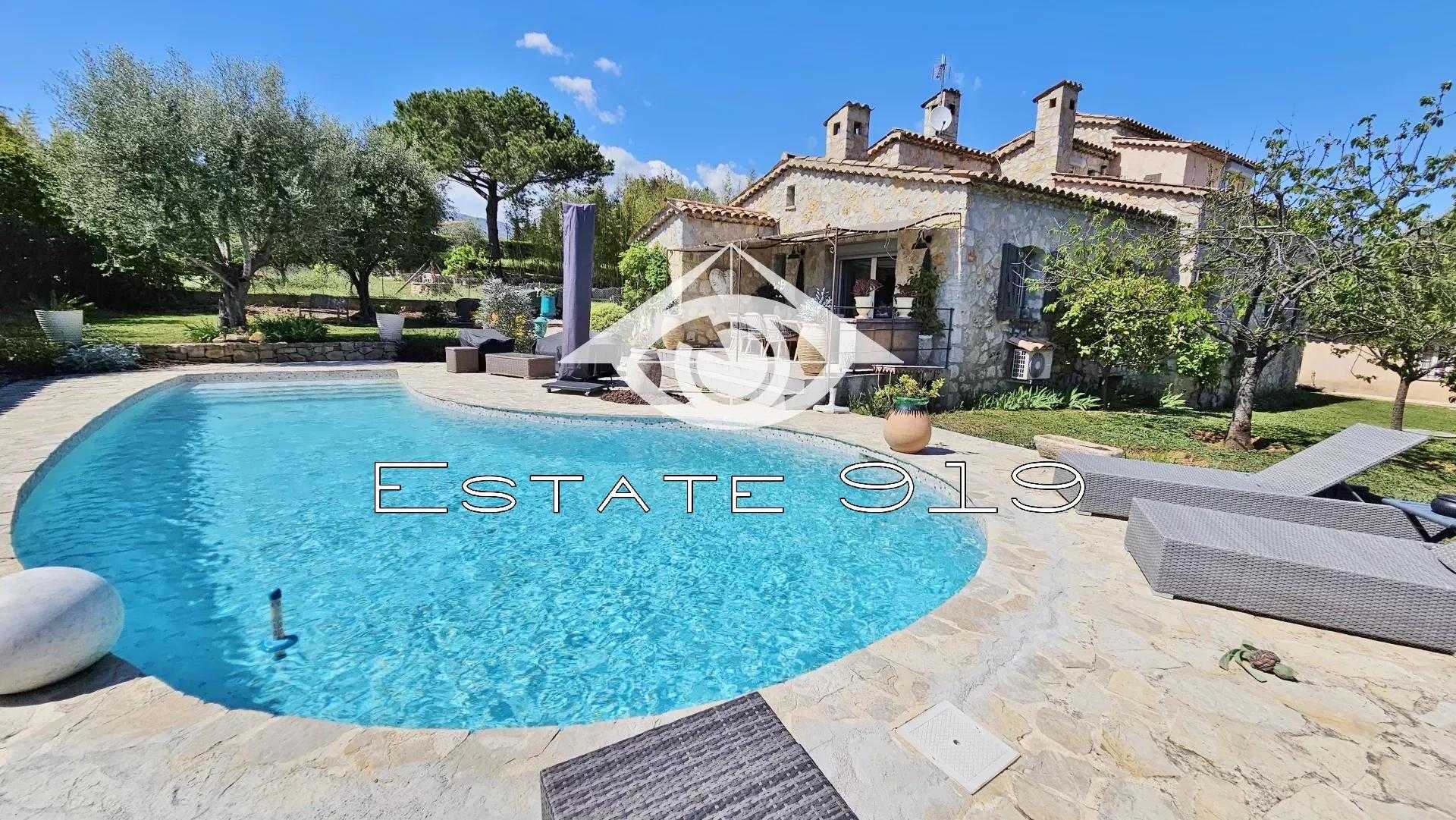 Rumah di Mazan, Provence-Alpes-Cote d'Azur 11707543