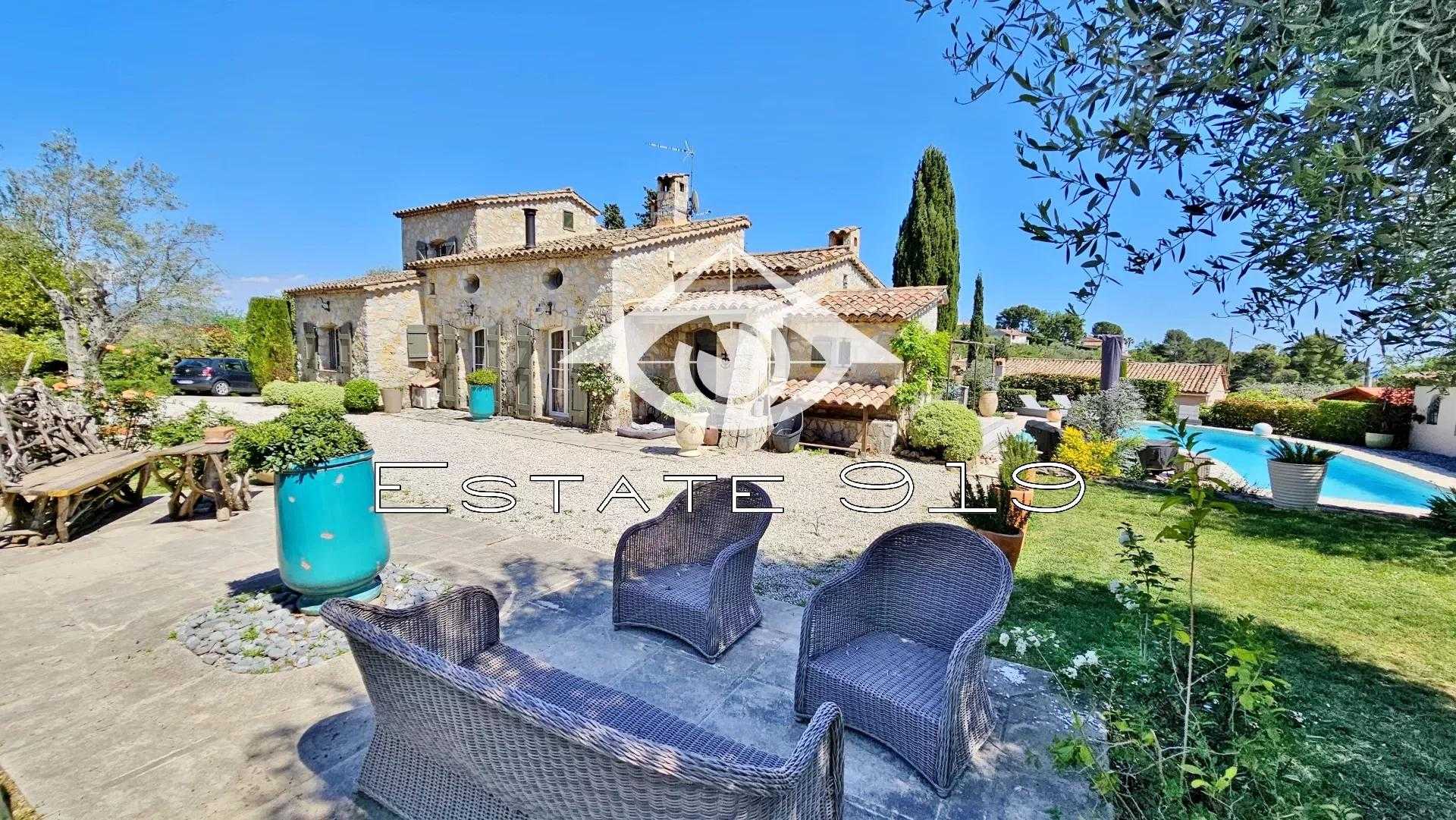 Hus i Mazan, Provence-Alpes-Cote d'Azur 11707543