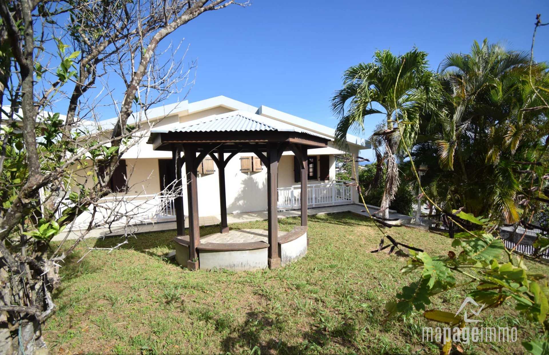 σπίτι σε Sainte-Marie, Martinique 11707556