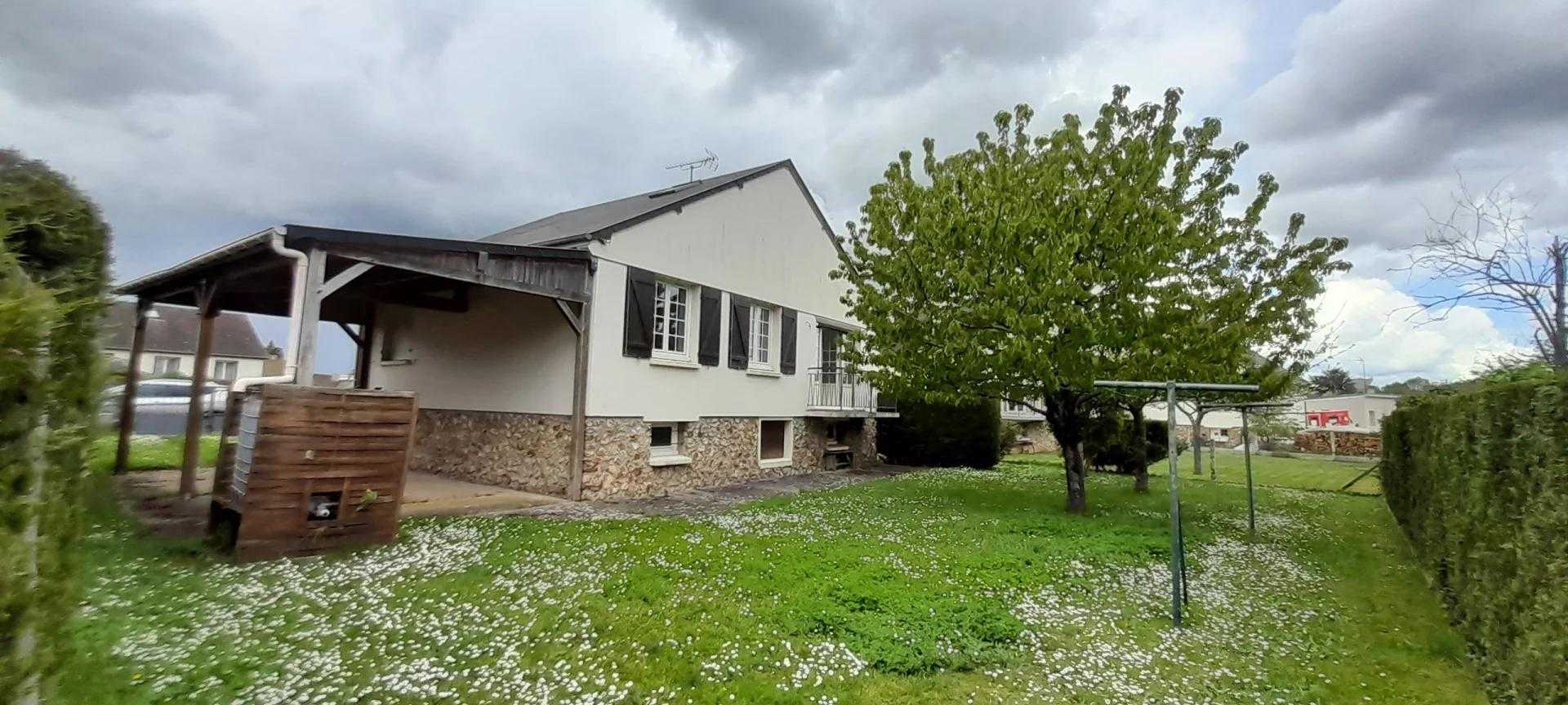 Hus i Saint-Sebastien-de-Morsent, Normandie 11707560