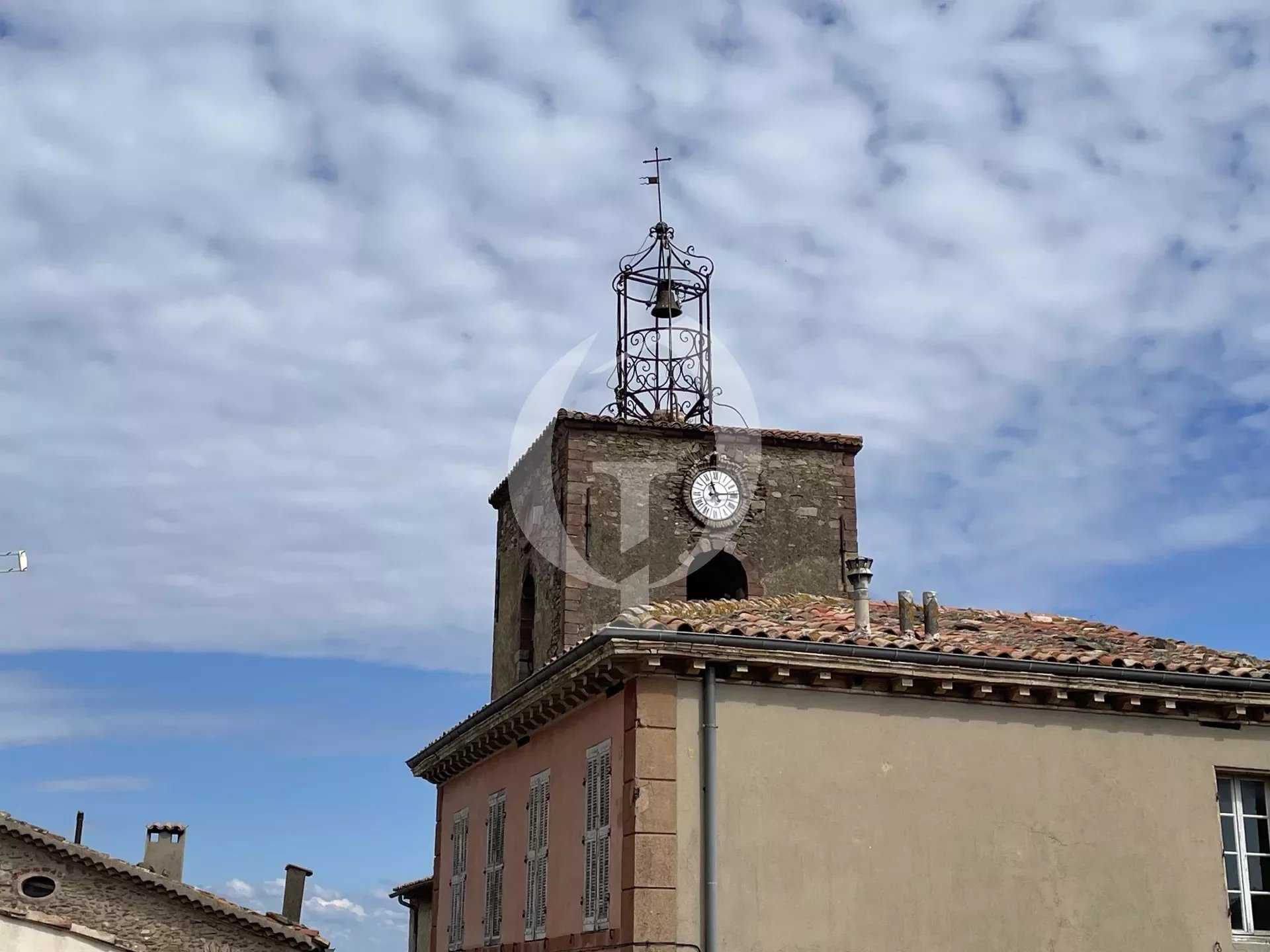 loger dans La Garde-Freinet, Provence-Alpes-Côte d'Azur 11707597