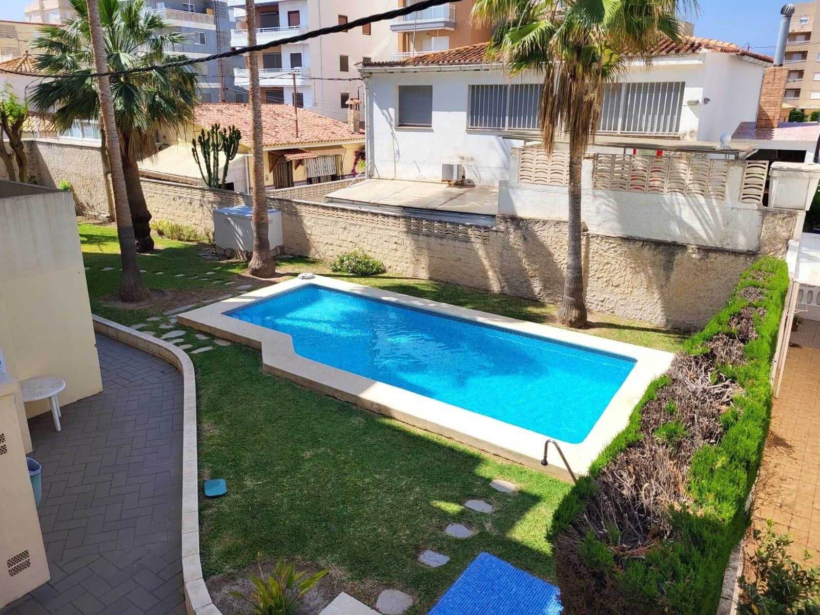 Condominium in Piles, Comunidad Valenciana 11707930