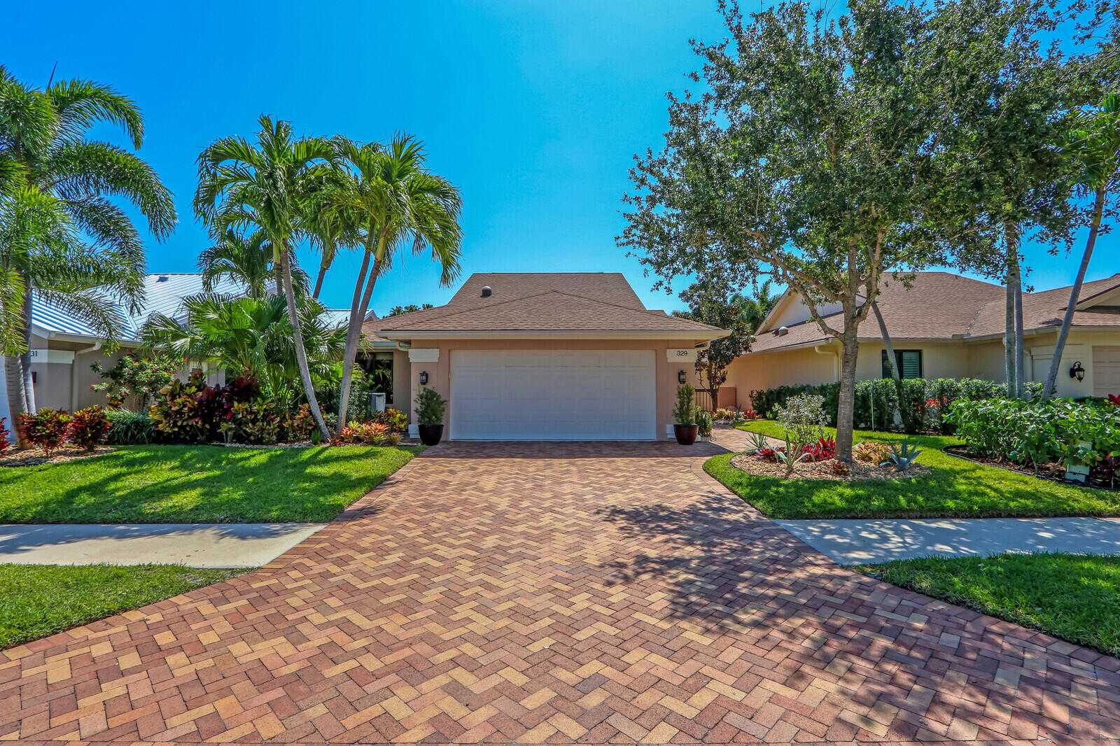House in Jupiter, Florida 11708441