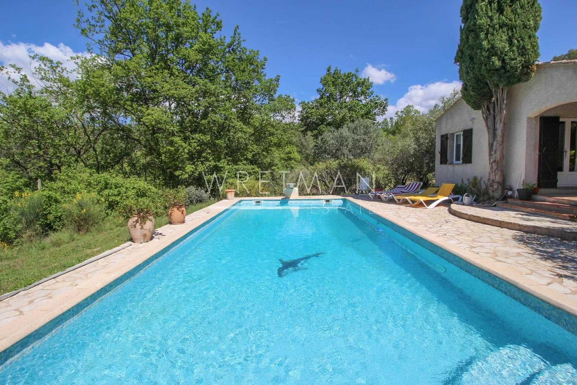 rumah dalam Tourrettes, Provence-Alpes-Côte d'Azur 11708452