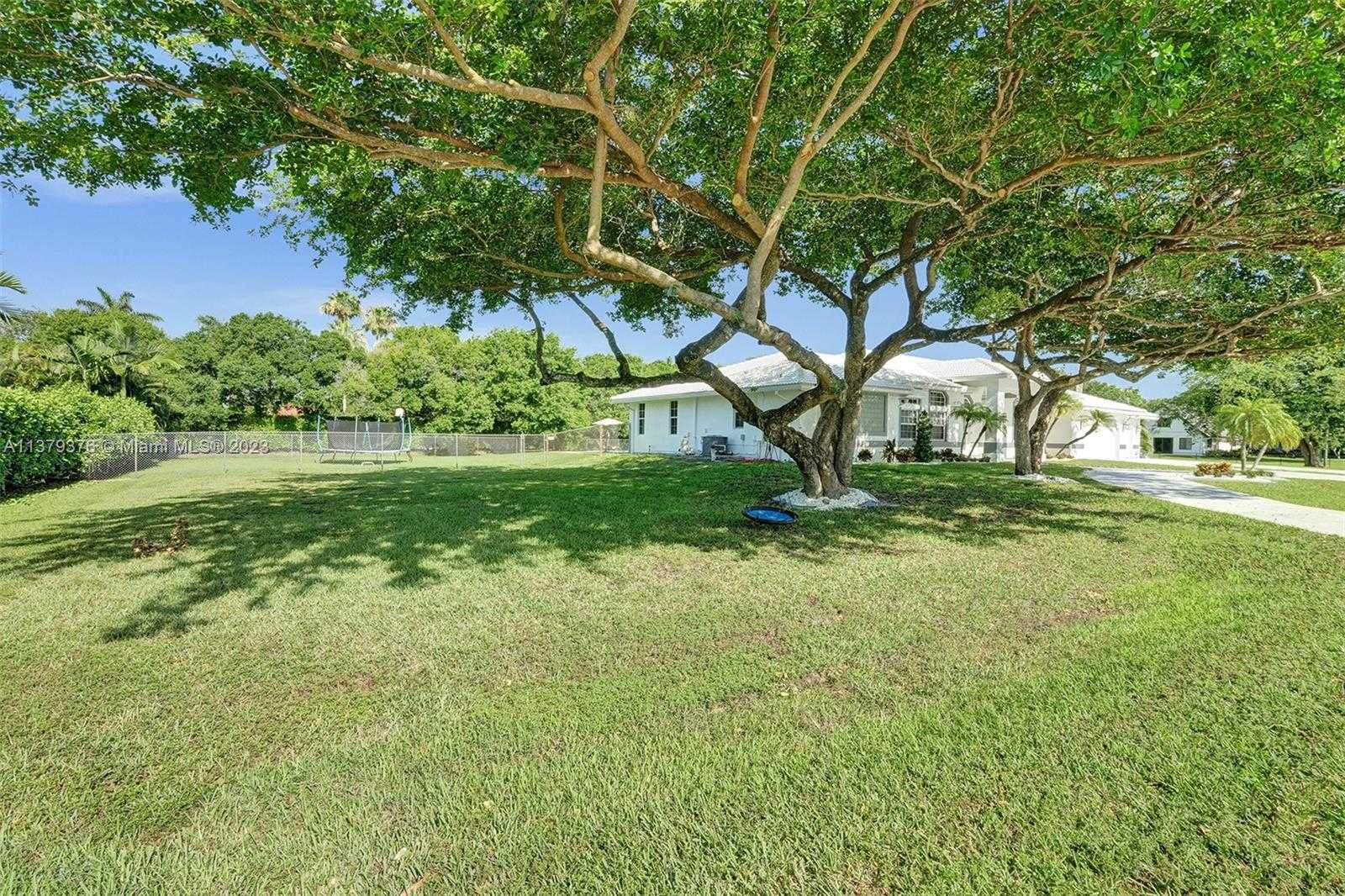 Haus im Plantation, Florida 11708456