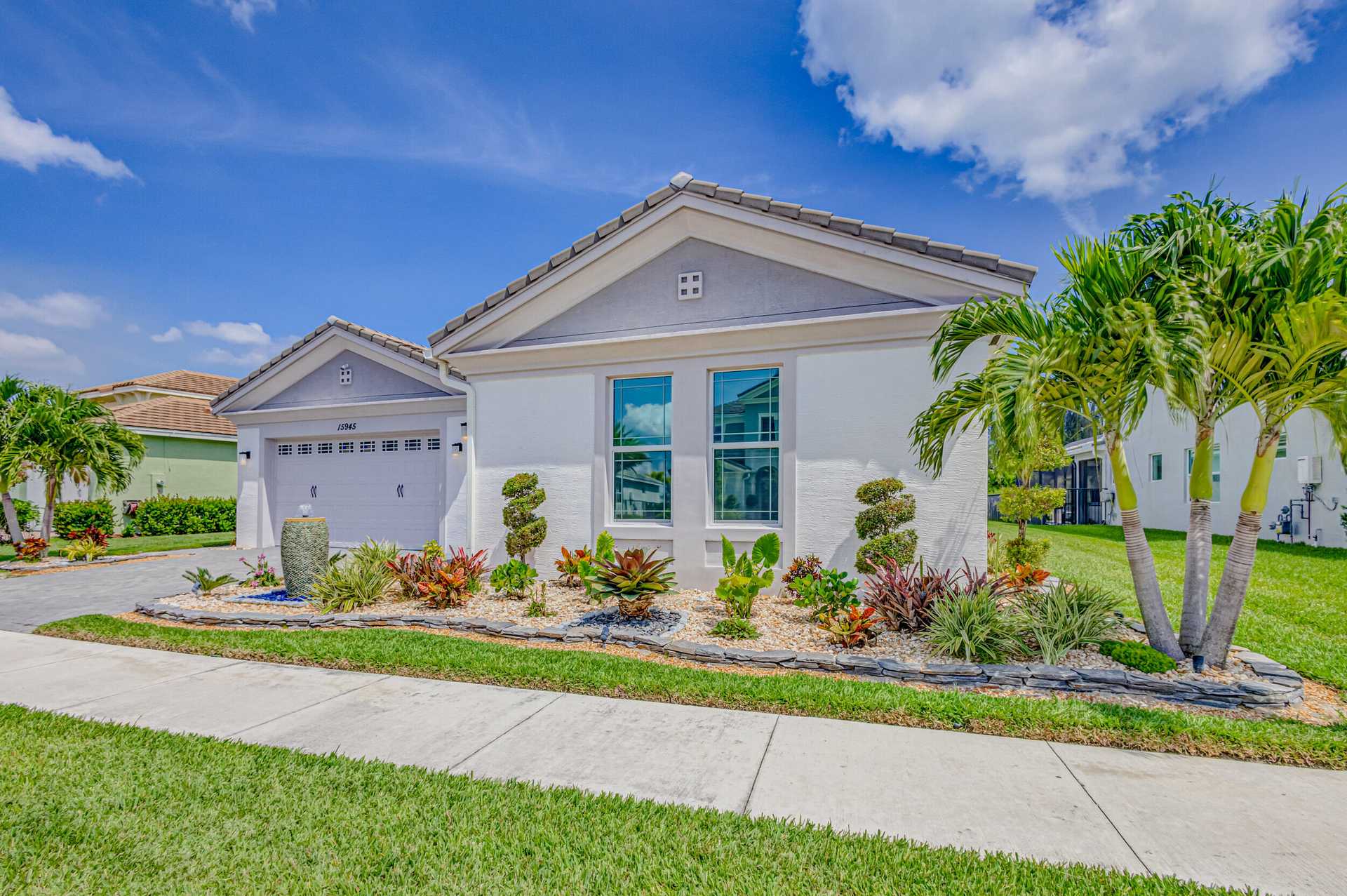House in Westlake, Florida 11708479