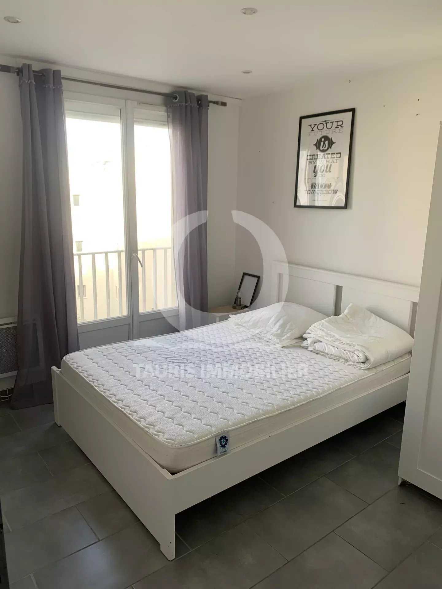 Condominio en Marsella, Provenza-Alpes-Costa Azul 11708526