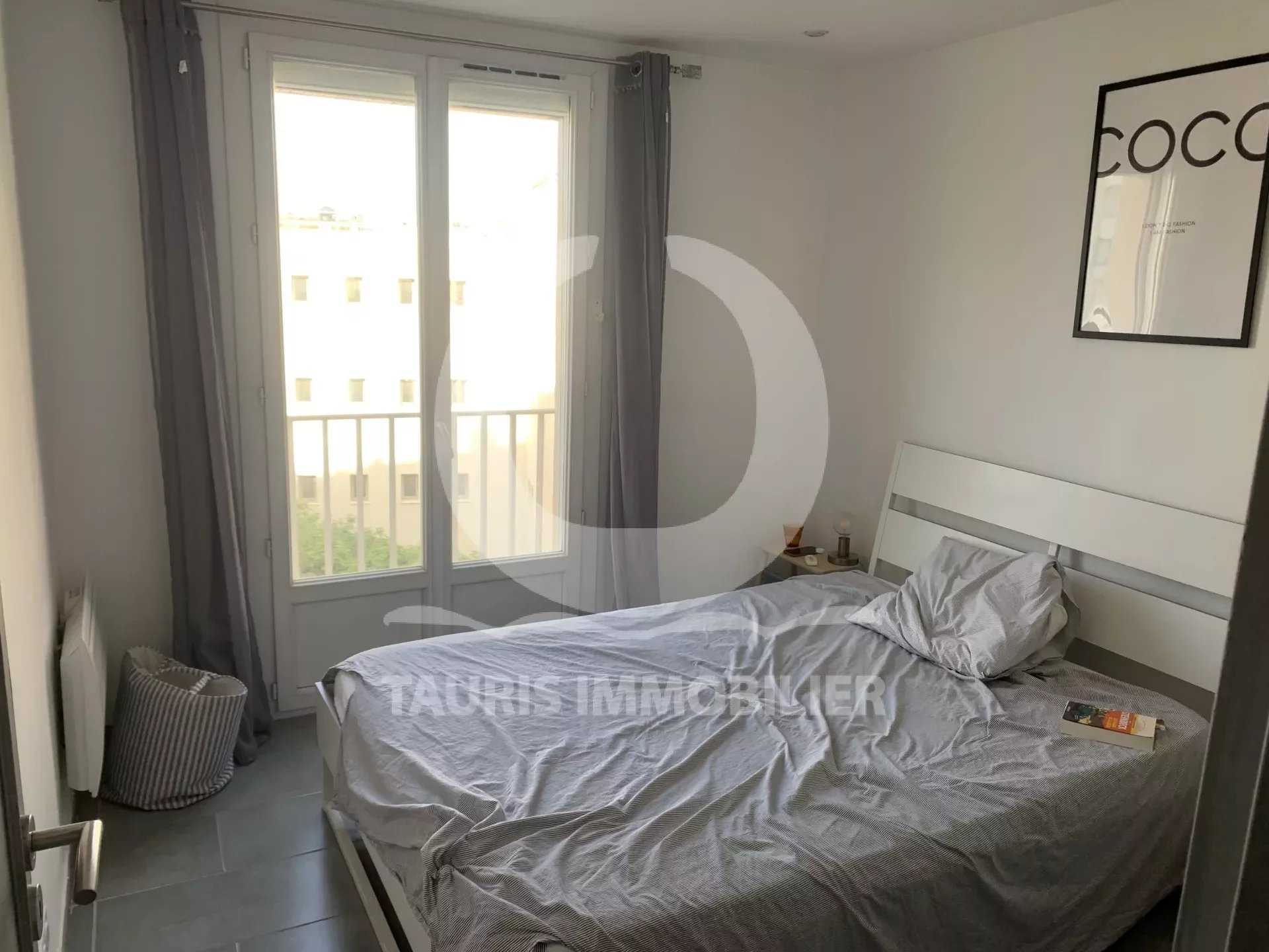 Condominio en Marsella, Provenza-Alpes-Costa Azul 11708526