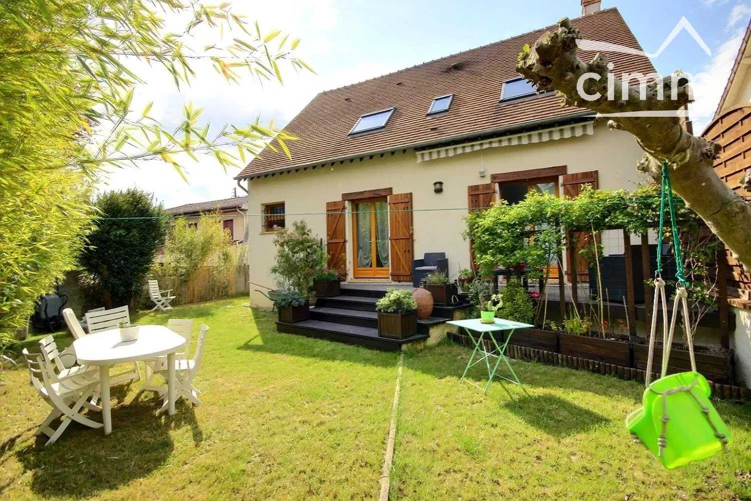 House in Gournay-sur-Marne, Ile-de-France 11708528
