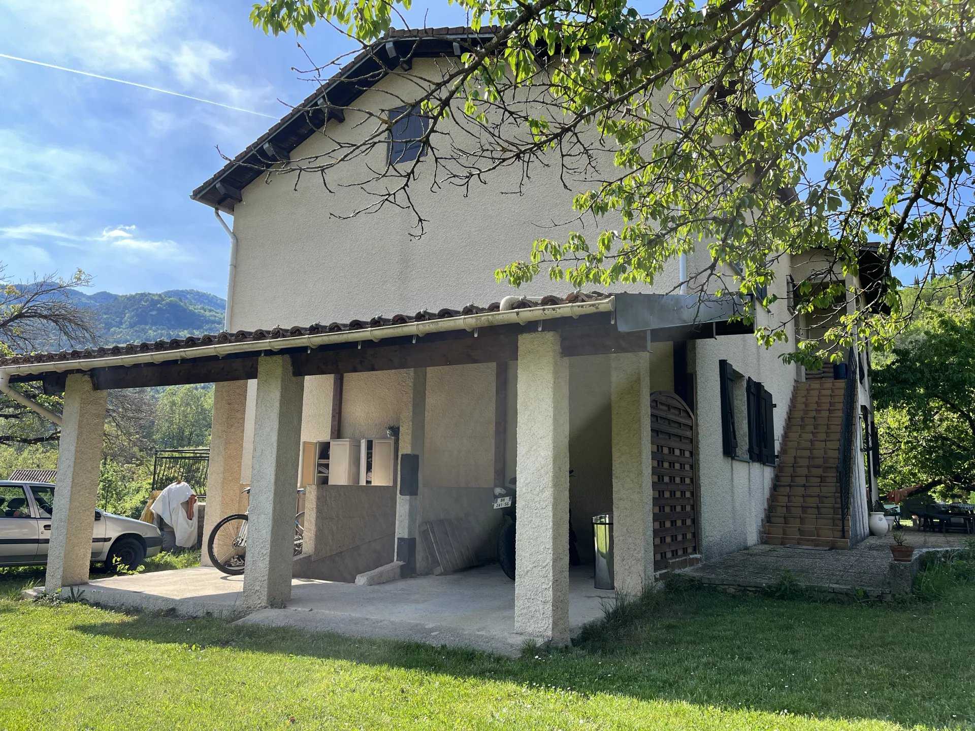 Kondominium dalam Sospel, Provence-Alpes-Côte d'Azur 11708541