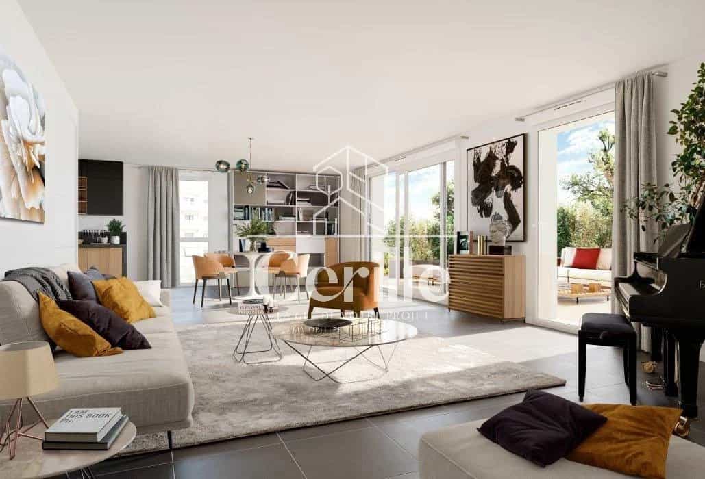 公寓 在 Hyeres, Provence-Alpes-Cote d'Azur 11708584