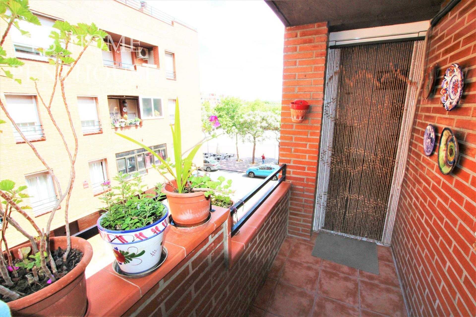 公寓 在 El Prat de Llobregat, Catalunya 11708652