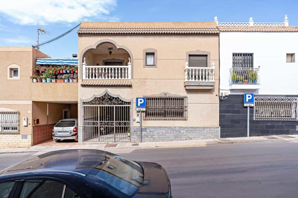 House in El Ejido, Andalusia 11710264