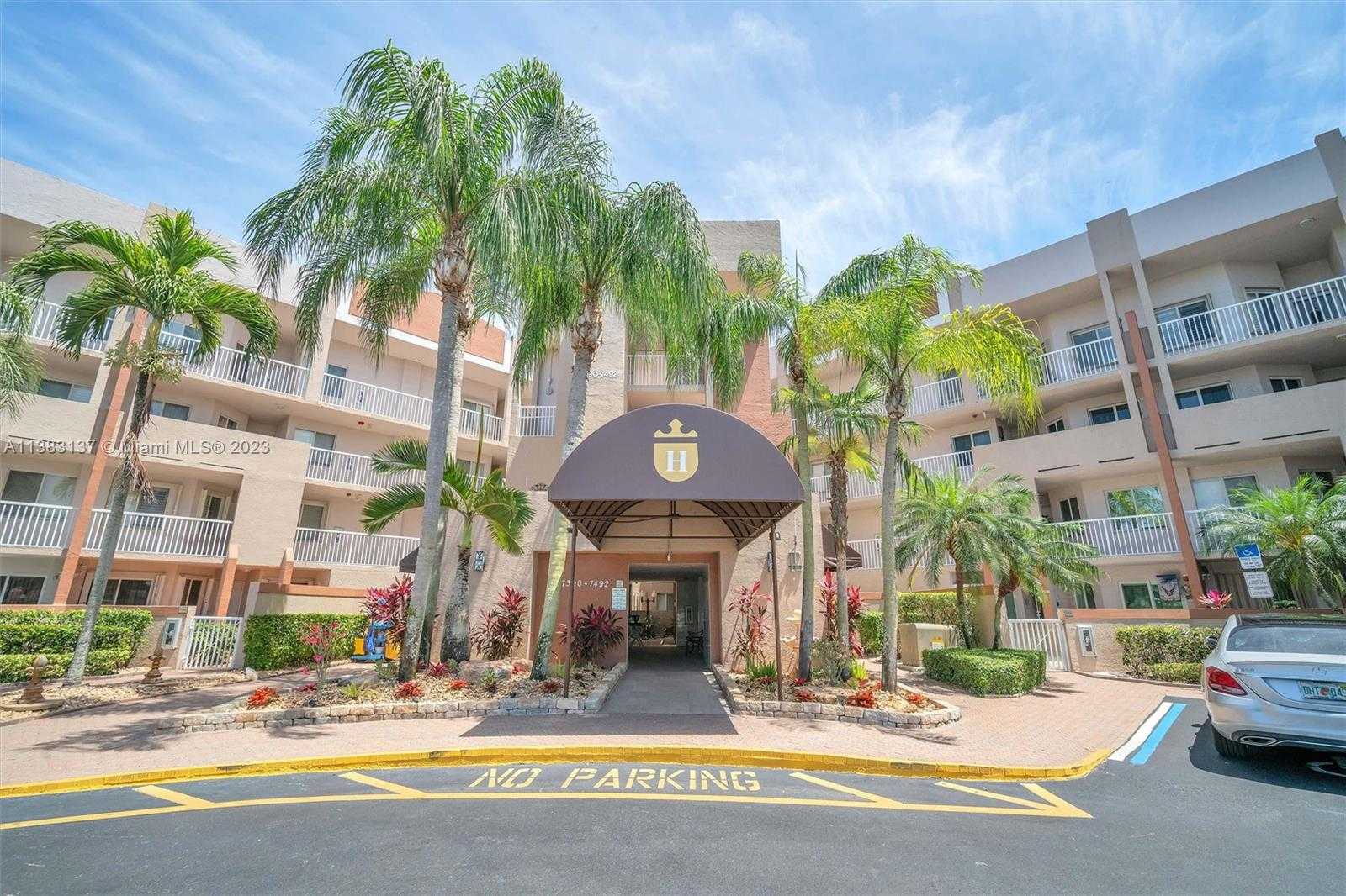 Condominium in Tamarac, Florida 11710282