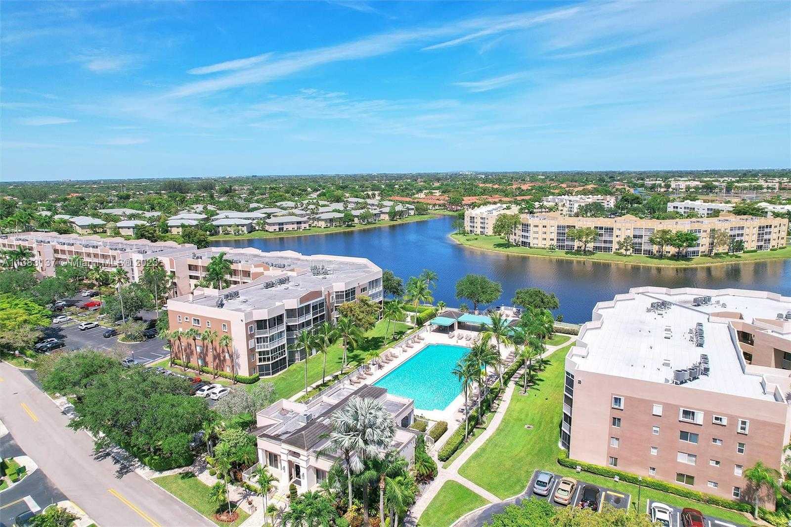 Condominium dans Tamarac, Florida 11710282