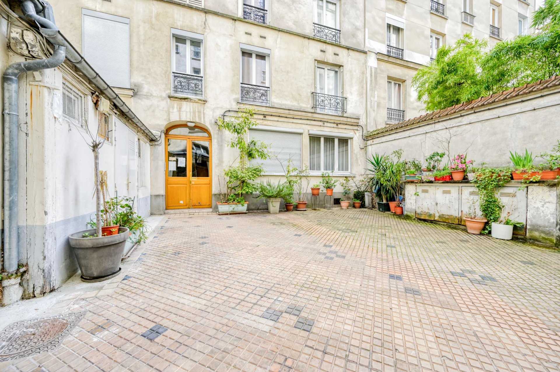 Condominium dans Paris 18ème, Paris 11710314