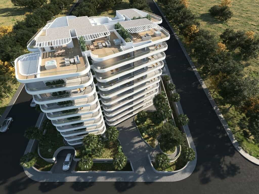 Condominium in Larnaca, 87 Umm Haram 11710923