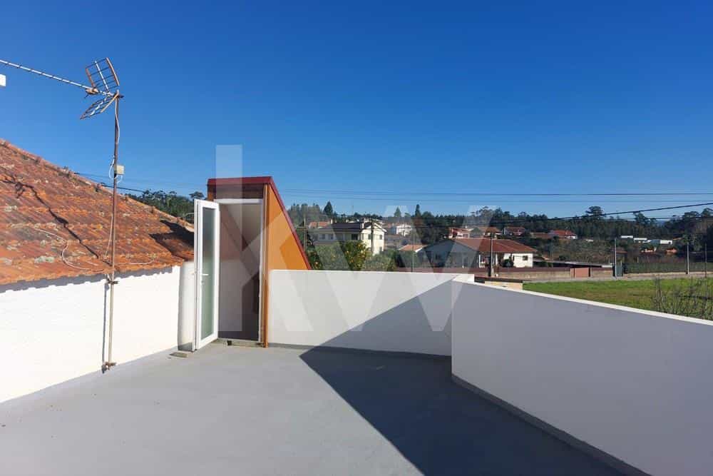 House in Agueda, Aveiro District 11710983
