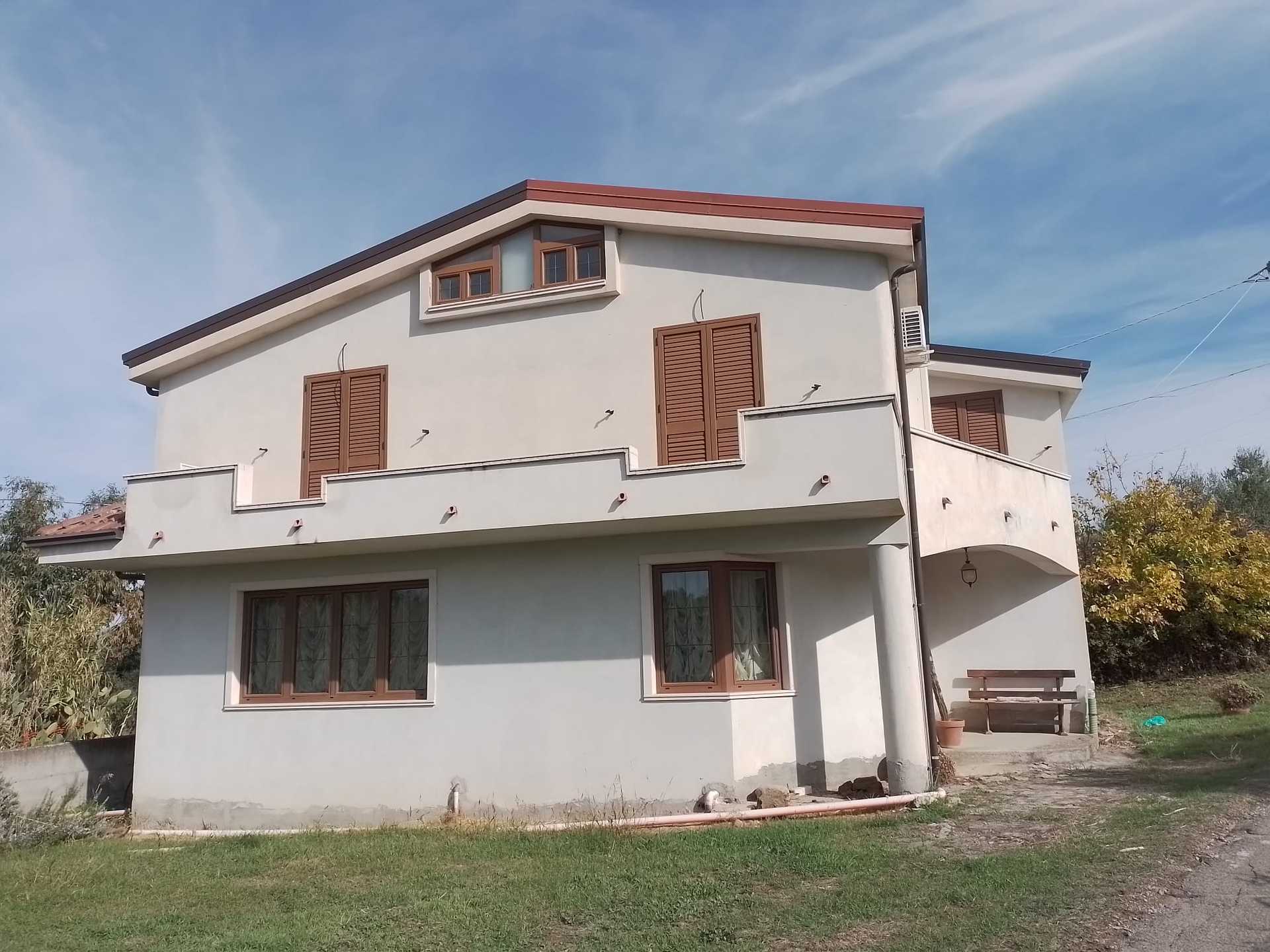 Talo sisään Spezzano Grande, Calabria 11711030