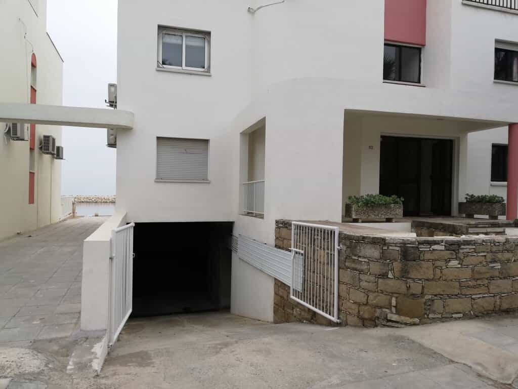 Condominium in Zygi, Larnaca 11711033