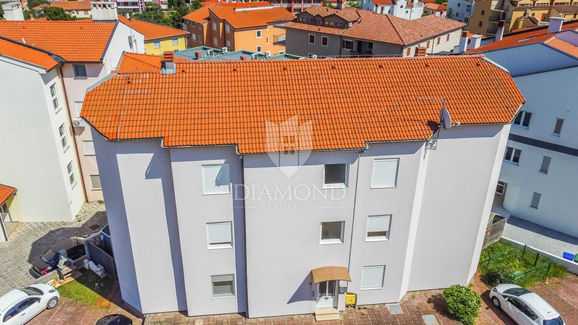 Condominium in Ližnjan, Istria County 11711573