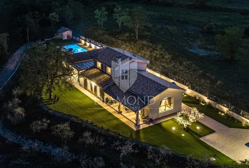 House in Groznjan, Istarska Zupanija 11711638