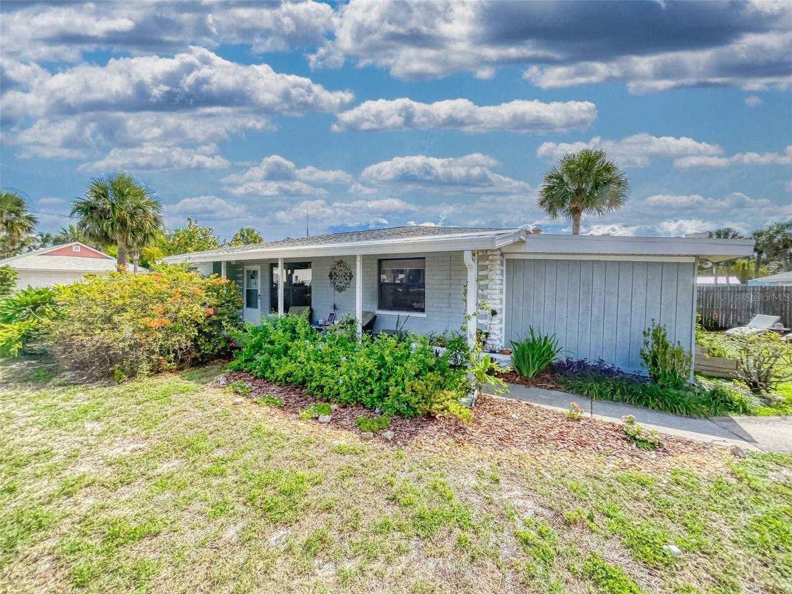 Будинок в New Smyrna Beach, Florida 11711738